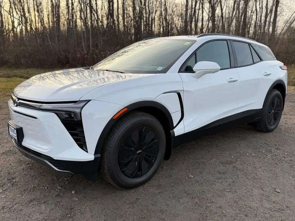 2026 Chevrolet Blazer EV LT AWD's photo