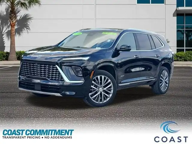 2025 Buick Enclave Avenir's photo