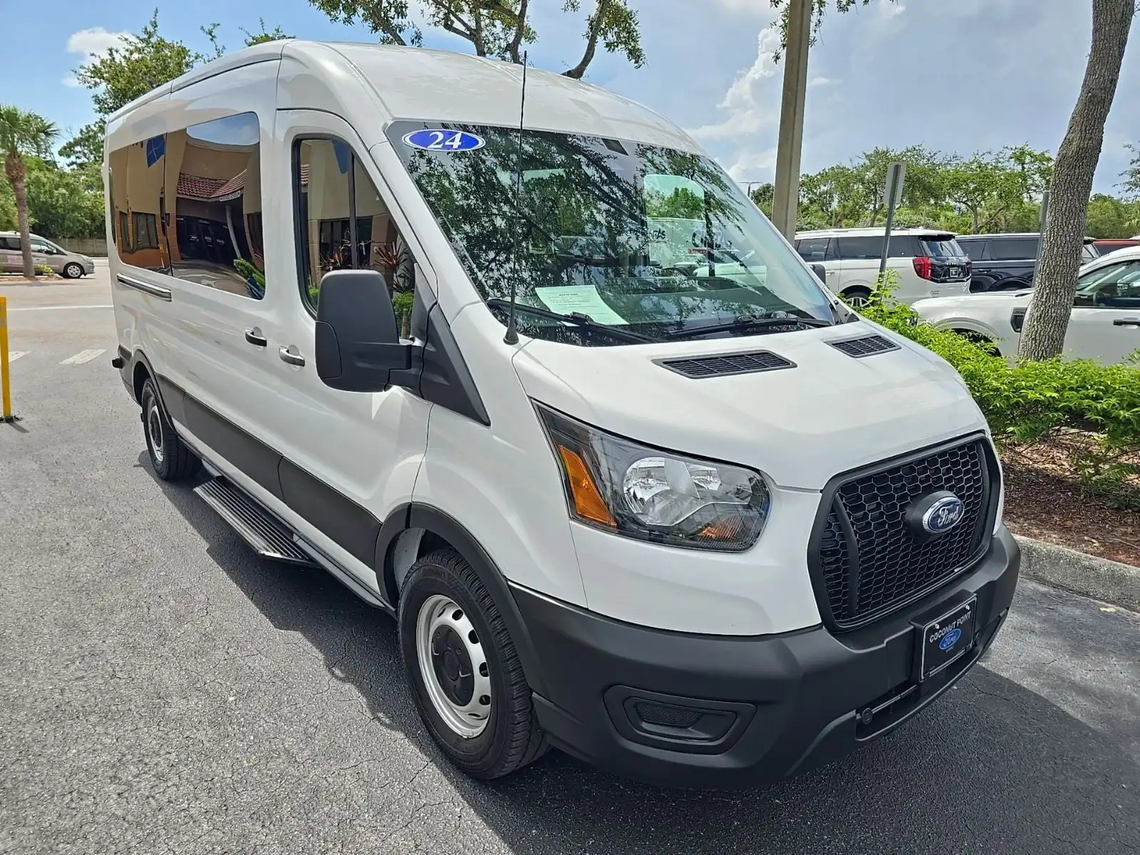 2024 Ford Transit 350 XL Med Roof Sliding Pass. 148's photo