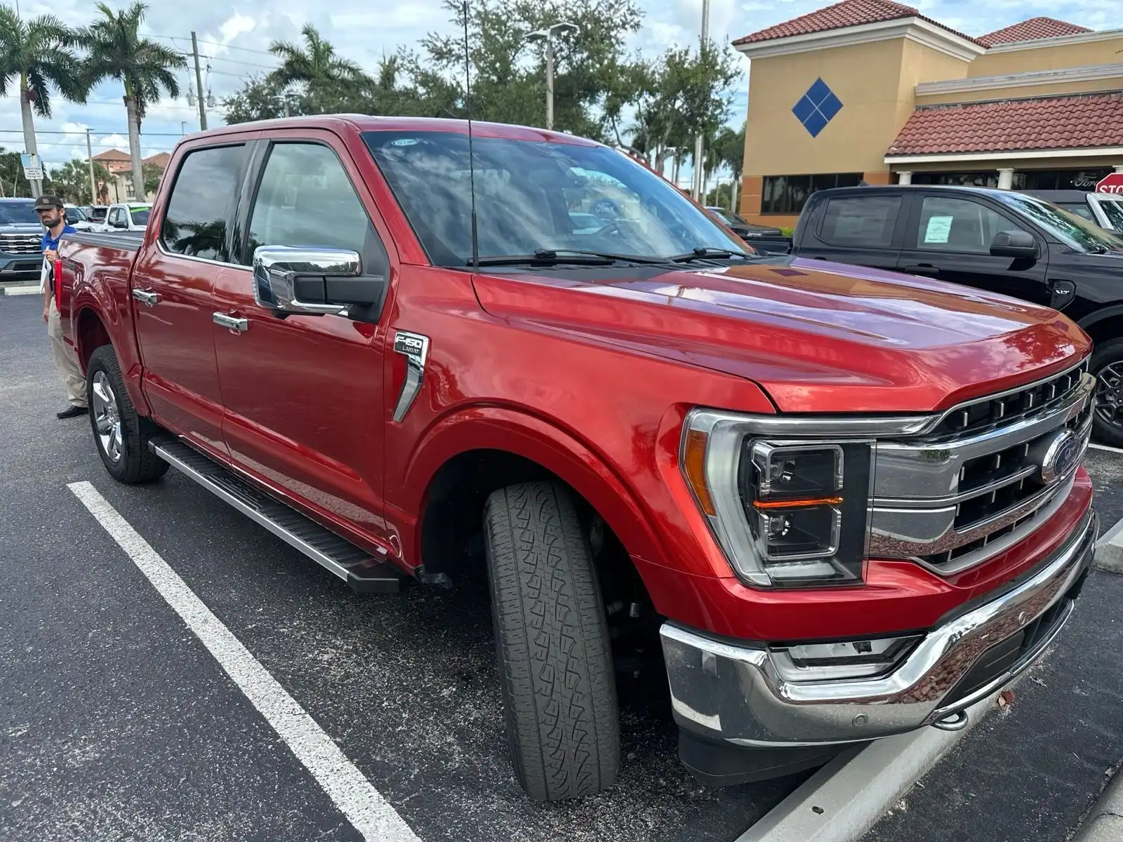 2023 Ford F-150 Lariat 4x4 SuperCrew 5-1/2 Box's photo