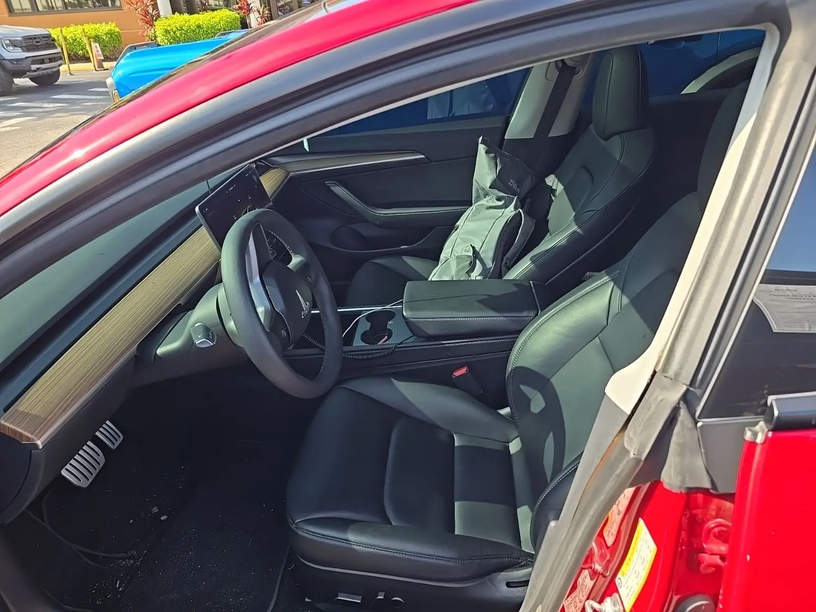 2023 Tesla Model 3 Performance photo 3