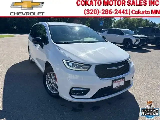 2024 Chrysler Pacifica Touring L's photo