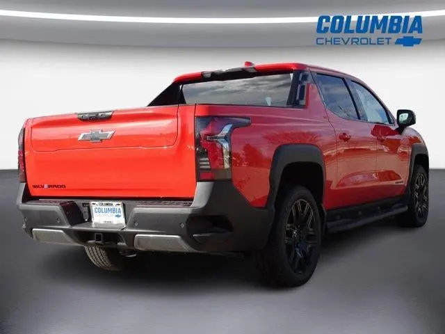 2026 Chevrolet Silverado EV LT Extended Range photo 4