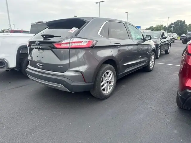 2023 Ford Edge SEL AWD photo 5
