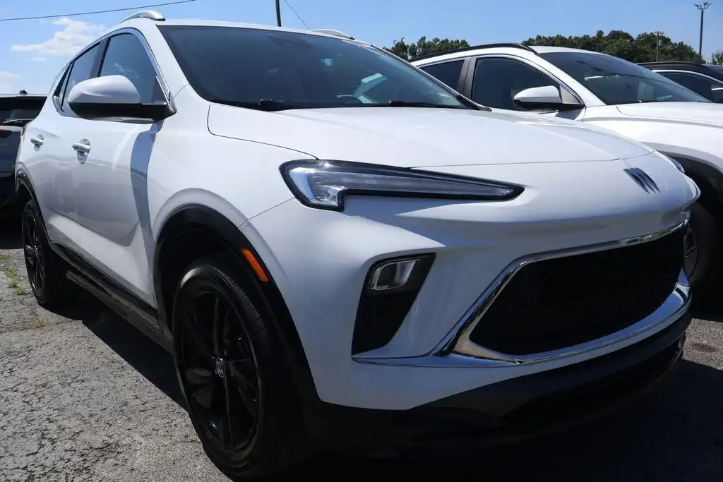 2024 Buick Encore GX Sport Touring's photo