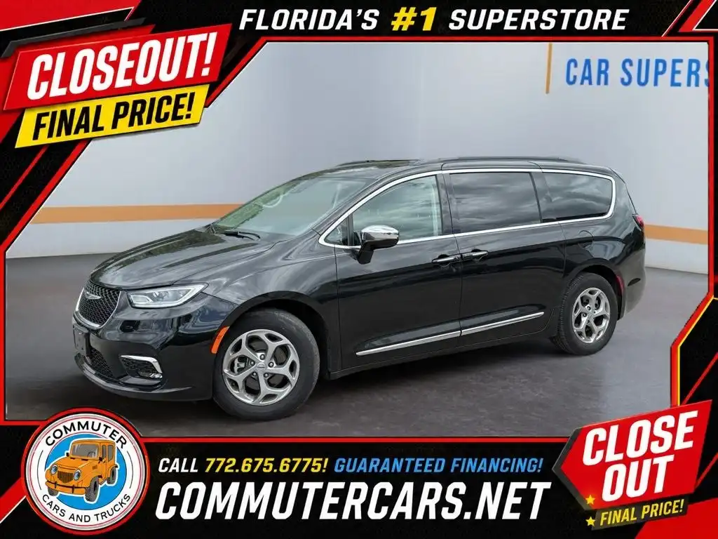 2023 Chrysler Pacifica Limited's photo