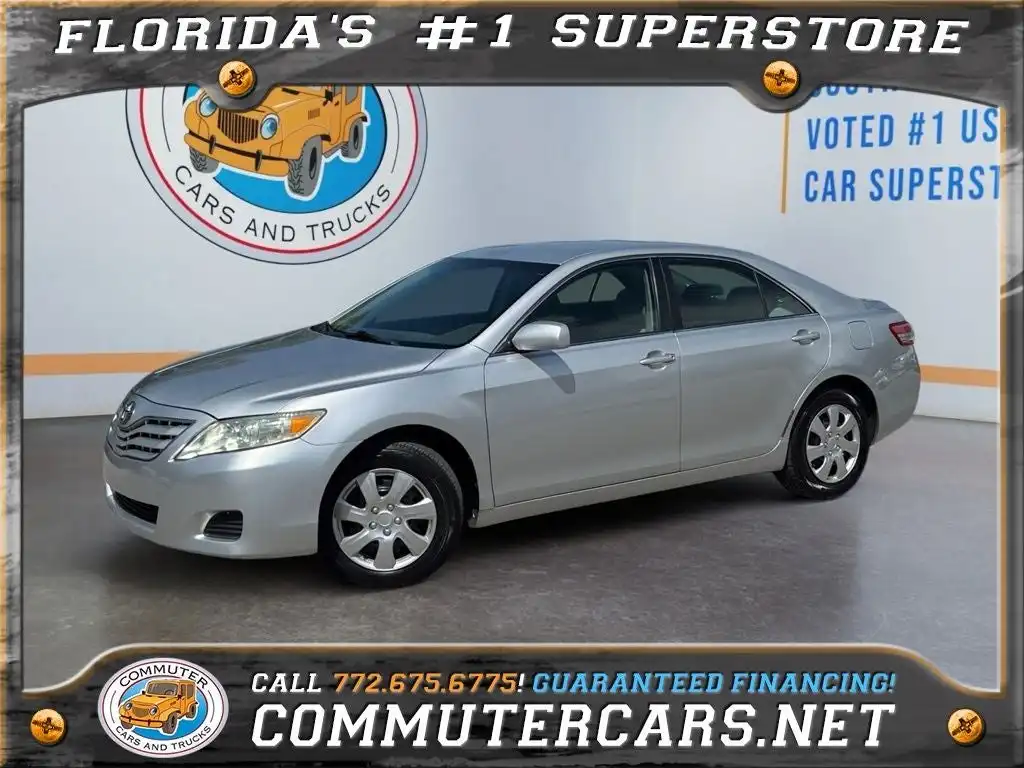 2010 Toyota Camry 2.5 Auto LE's photo