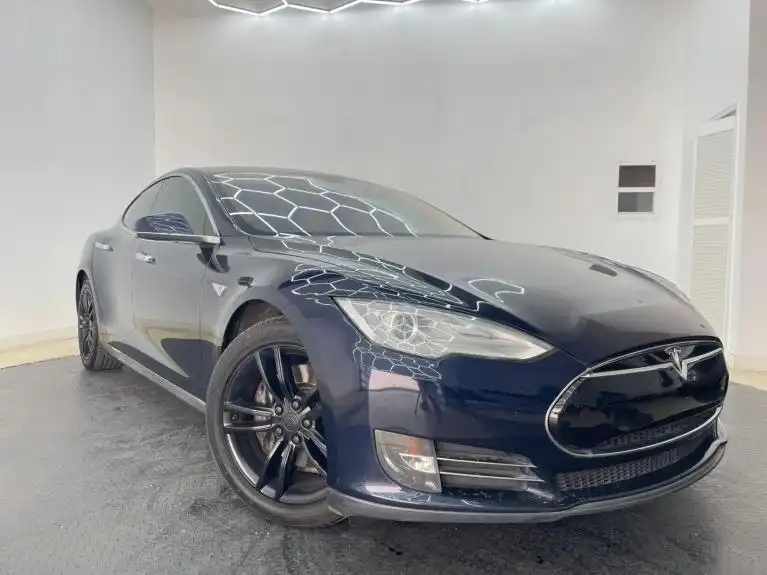 2013 Tesla Model S 60 kWh's photo