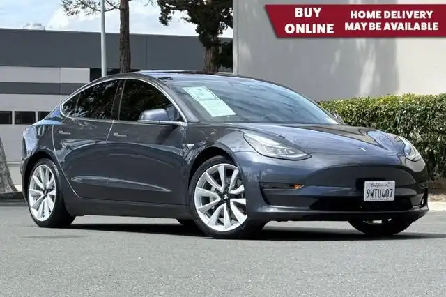 2018 Tesla Model 3 Long Range's photo