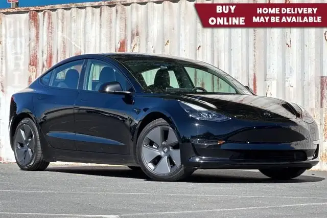 2023 Tesla Model 3 Long Range photo 1