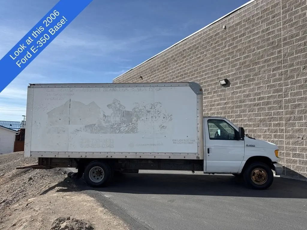 2006 Ford E-Series Base Commercial Cuta photo 3