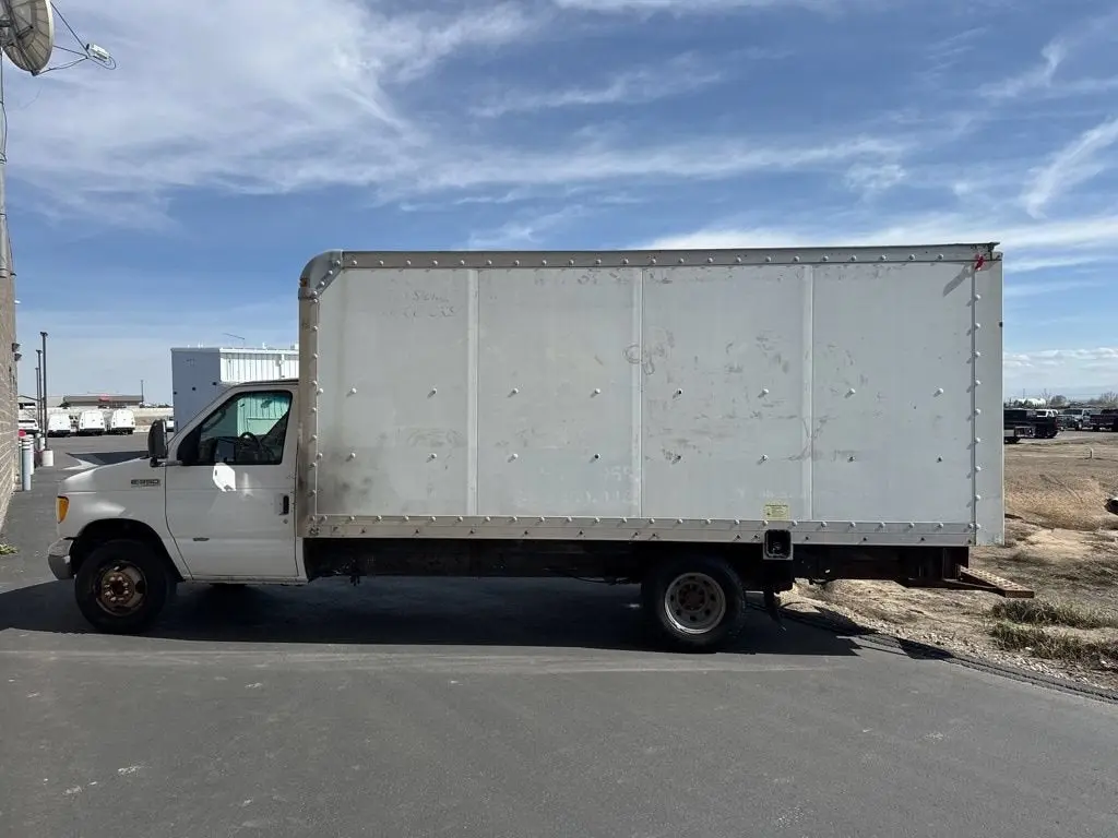 2006 Ford E-Series Base Commercial Cuta photo 5