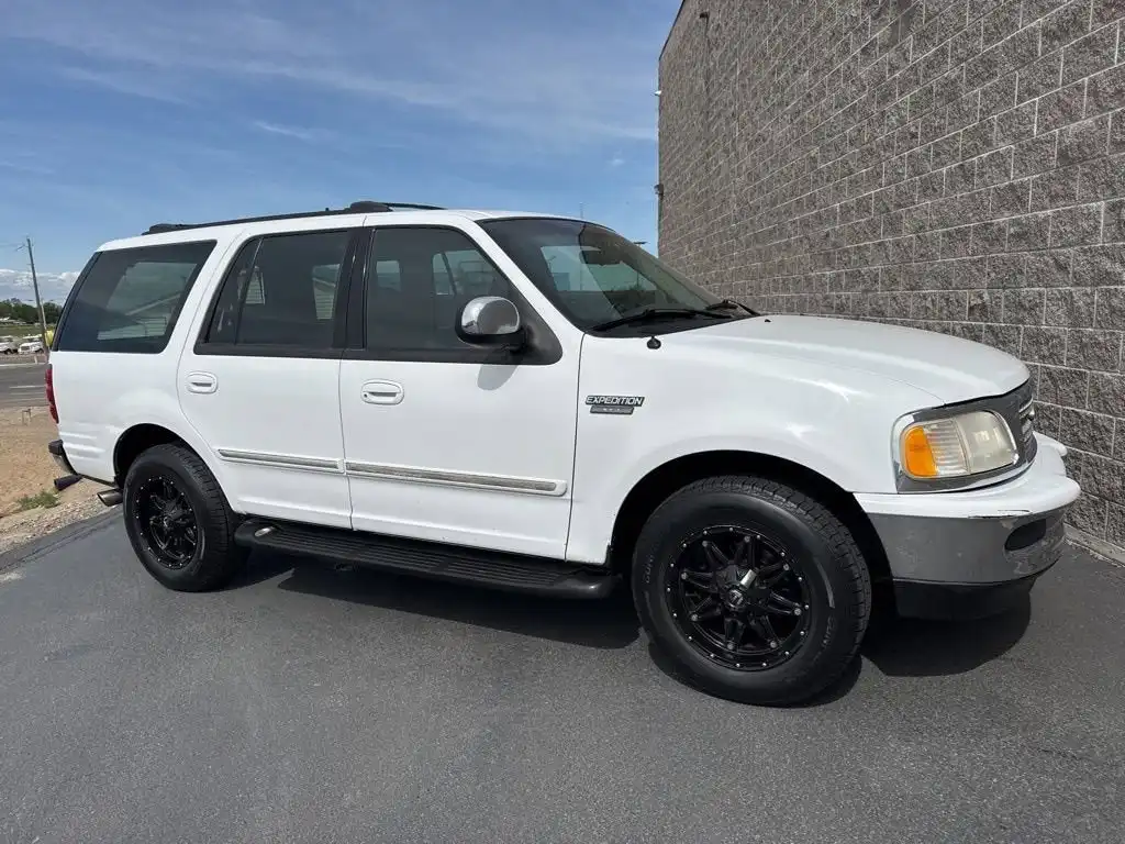 1998 Ford Expedition XLT 4X2's photo