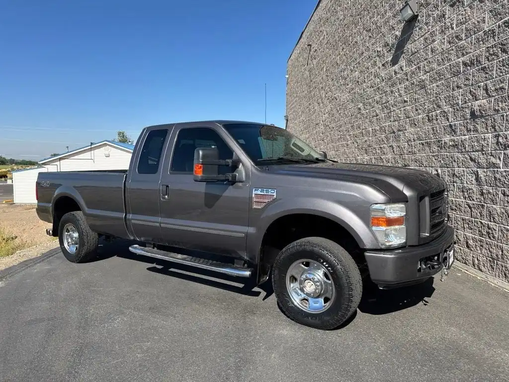 2008 Ford F-250 XL 4x4 SuperCab 142 in's photo