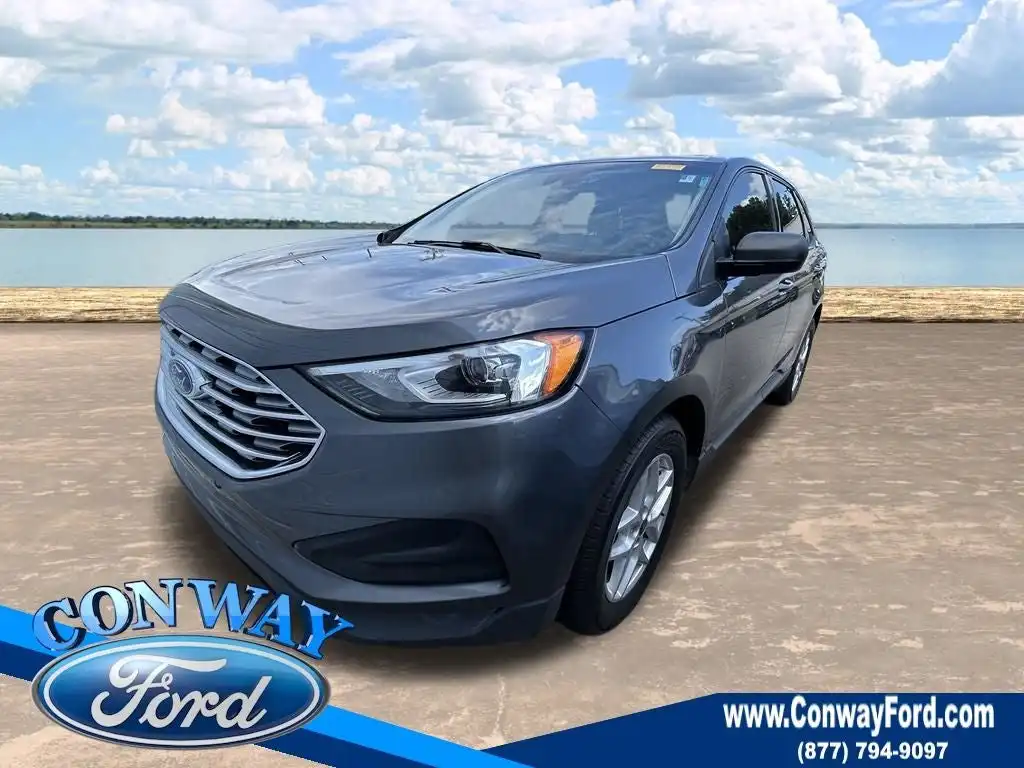 2021 Ford Edge SE's photo
