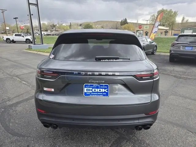 2020 Porsche Cayenne Base photo 4