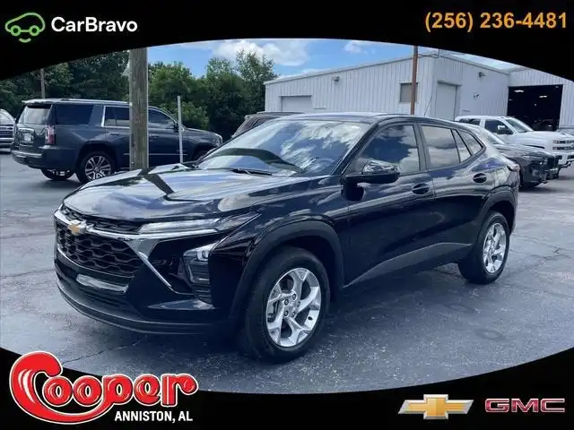 2025 Chevrolet Trax LS's photo