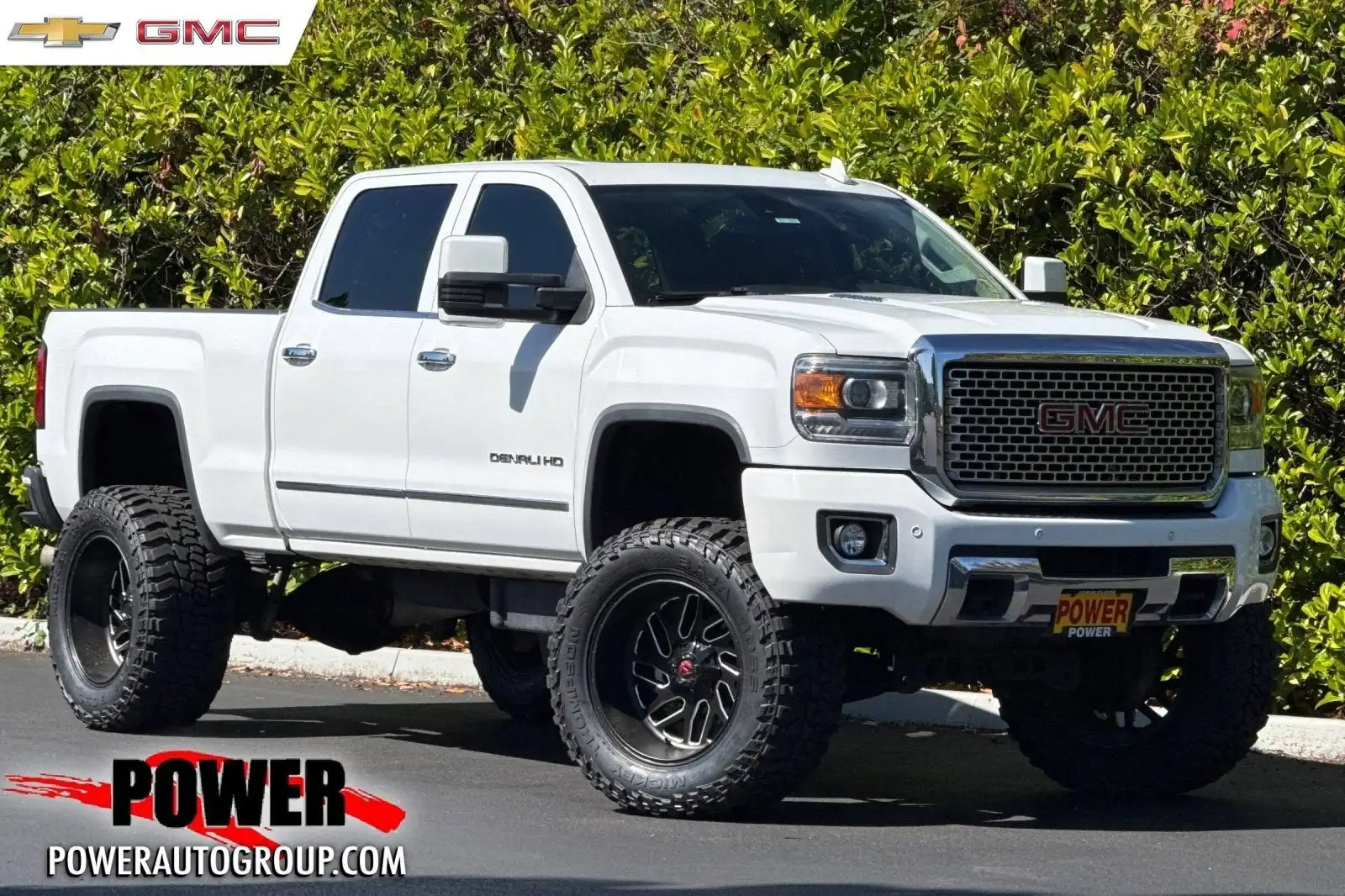 2015 GMC Sierra 4WD Crew Cab Short Box's photo