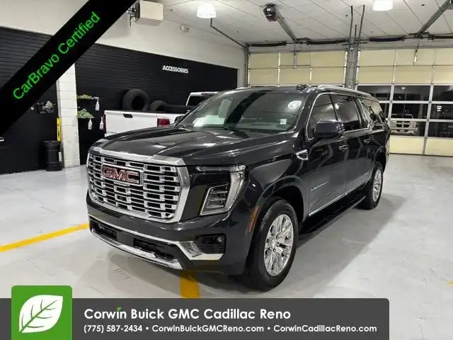 2025 GMC Yukon Denali AWD's photo