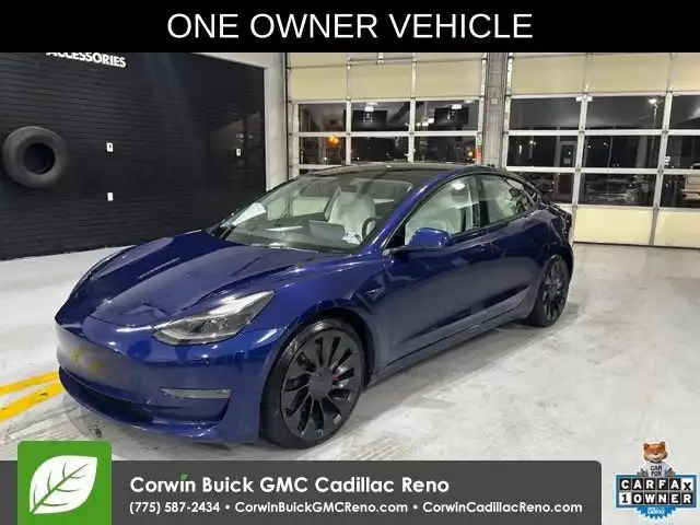 2023 Tesla Model 3 Performance's photo