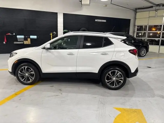 2023 Buick Encore GX Select AWD photo 5