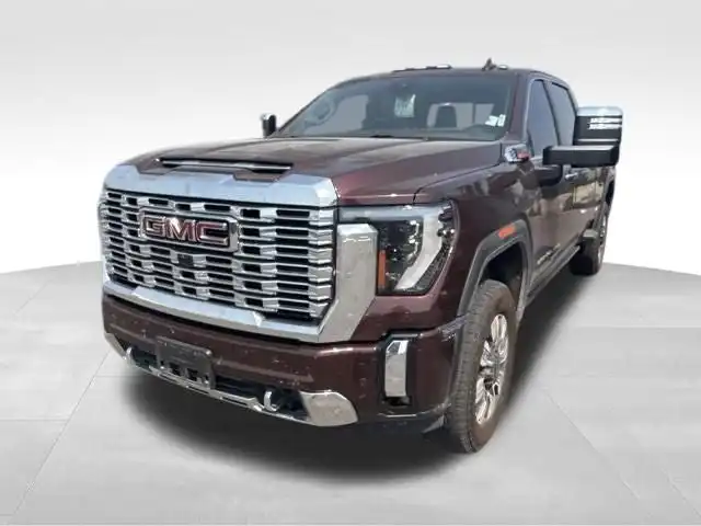 2024 GMC Sierra 4WD Crew Cab Standard Box Denali's photo