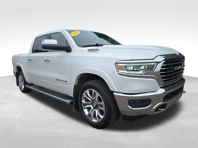 2019 RAM 1500 Longhorn Crew Cab 4x4 5'7" Box's photo
