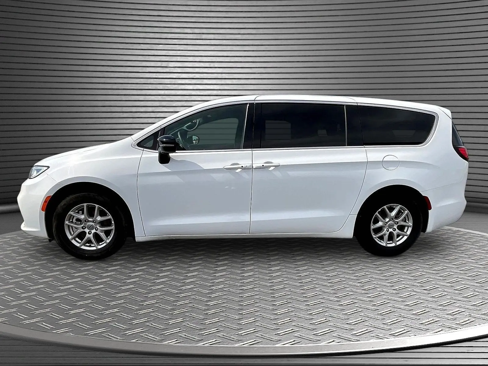 2025 Chrysler Pacifica Select photo 4