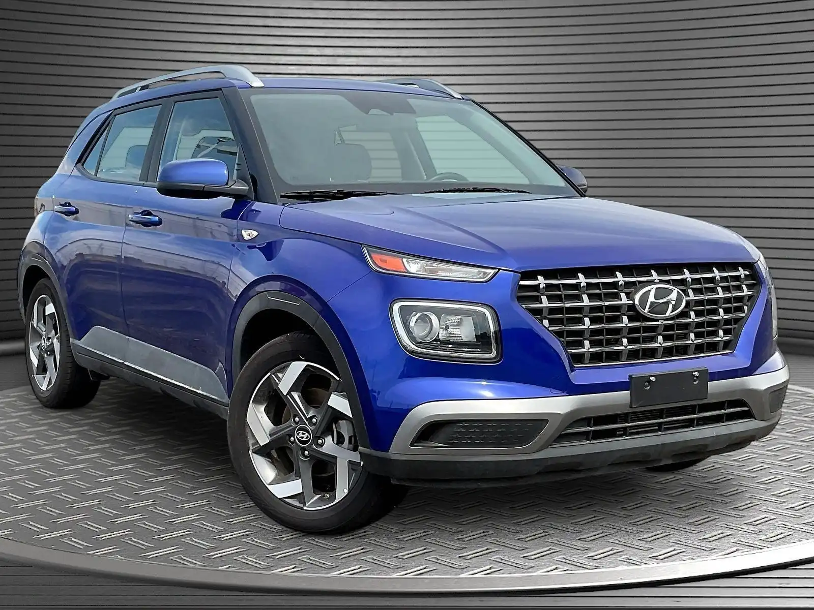 2025 Hyundai Venue SEL IVT's photo