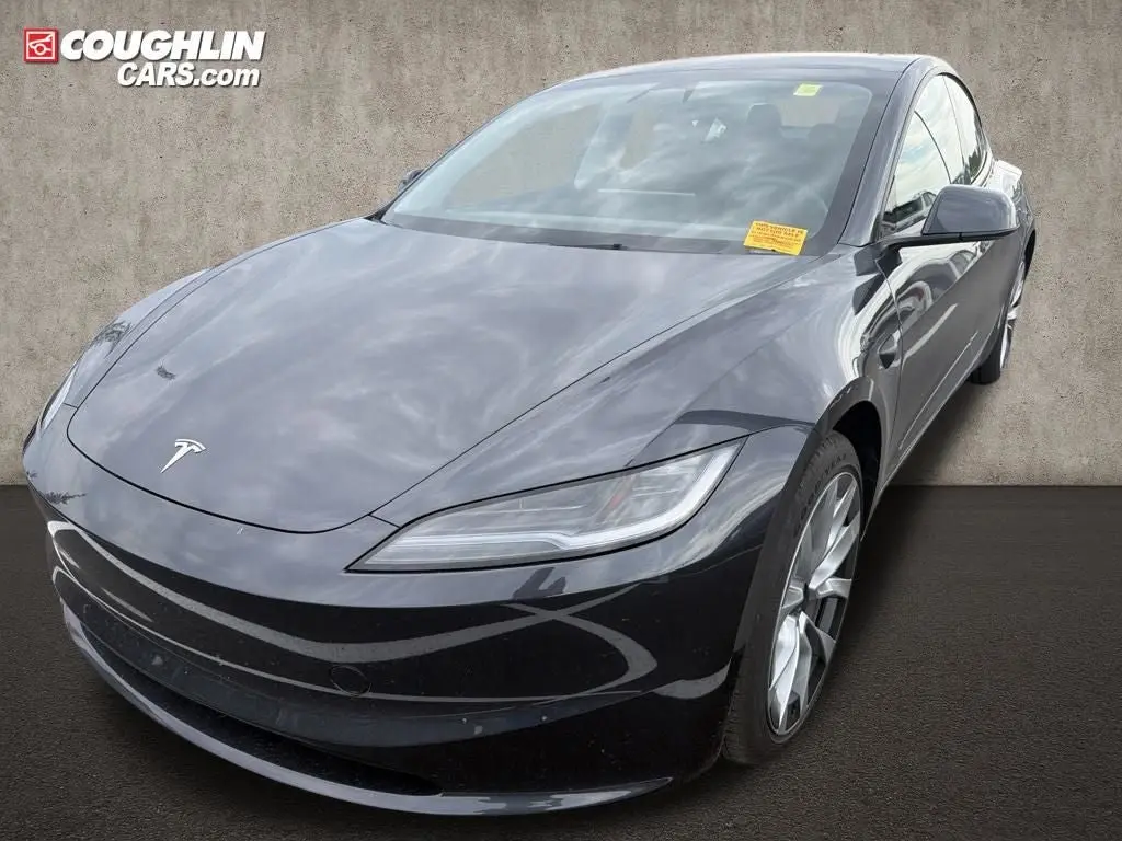 2025 Tesla Model 3 Long Range photo 3
