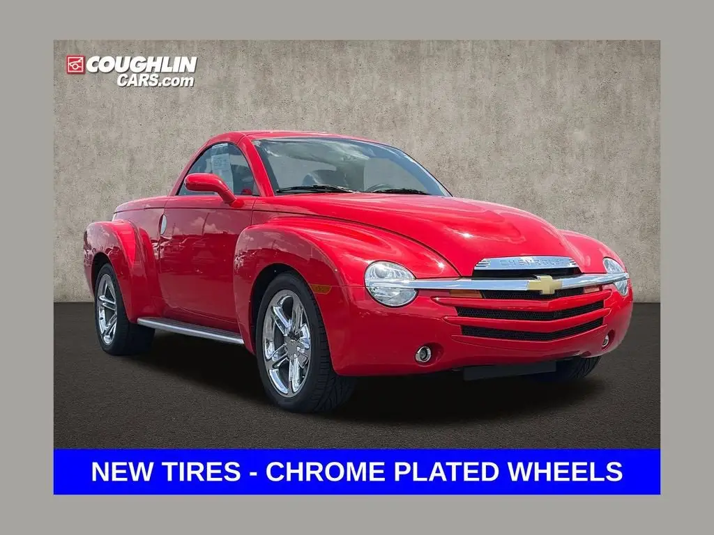 2004 Chevrolet SSR LS photo 1