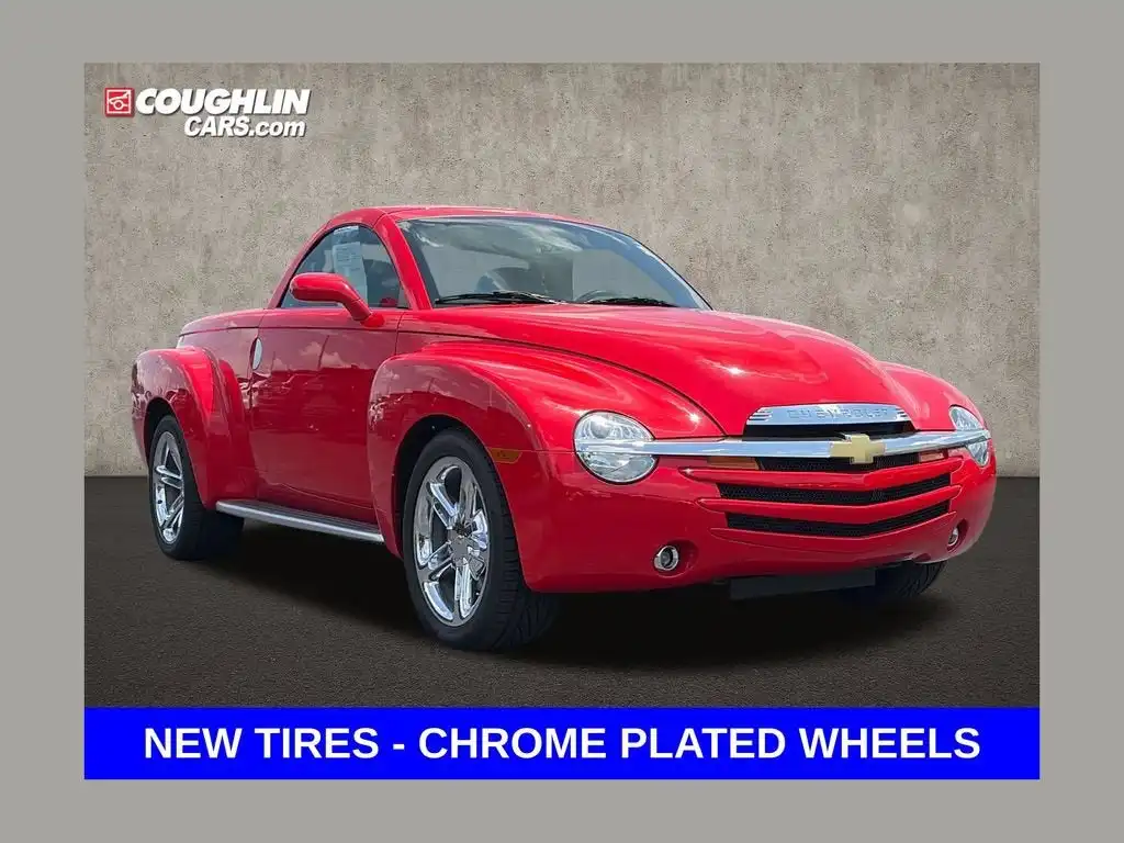 2004 Chevrolet SSR LS's photo