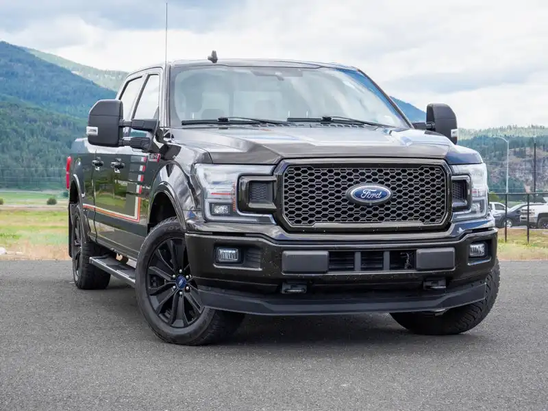 2019 Ford F-150 Lariat 4x4 SuperCrew 157 in's photo