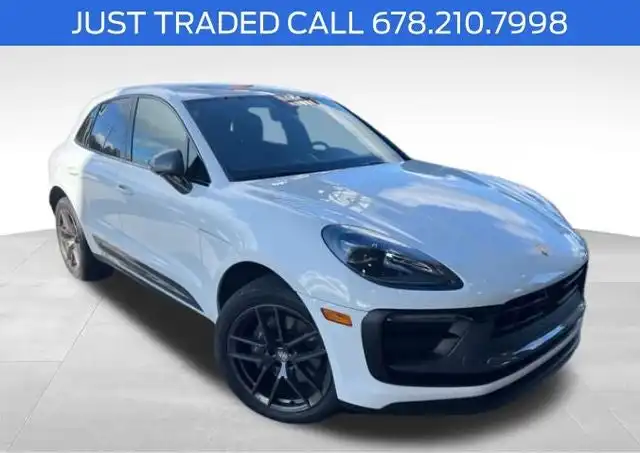 2023 Porsche Macan T's photo