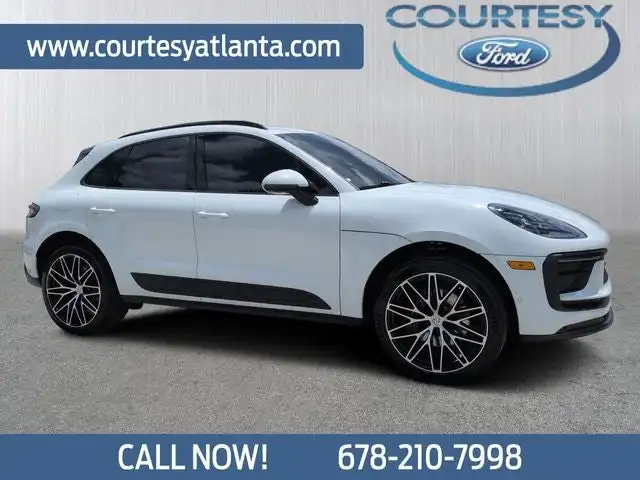 2024 Porsche Macan Base's photo