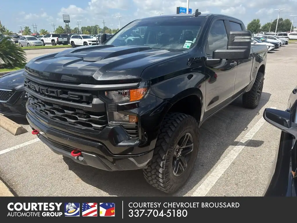 2023 Chevrolet Silverado 1500 Custom Trail Boss 4X4 Crew Cab Short Box's photo