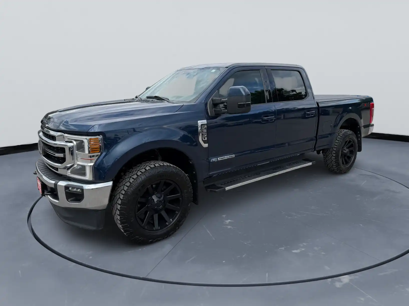2020 Ford F-350 Lariat 4x4 Crew Cab 160 in SRW's photo