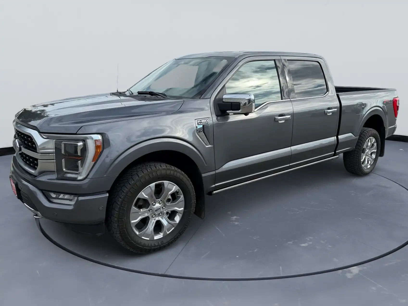 2023 Ford F-150 Platinum 4x4 SuperCrew 157 in's photo