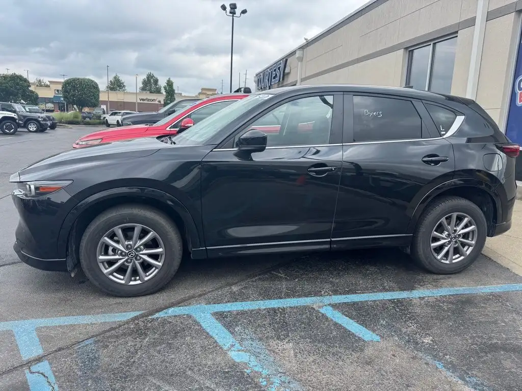 2025 Mazda CX-5 S Preferred package Auto AWD's photo