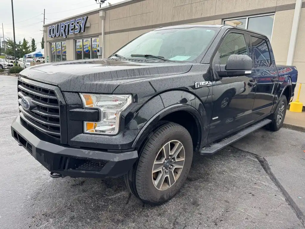 2016 Ford F-150 XLT 4x4 SuperCrew 5-1/2 Box's photo
