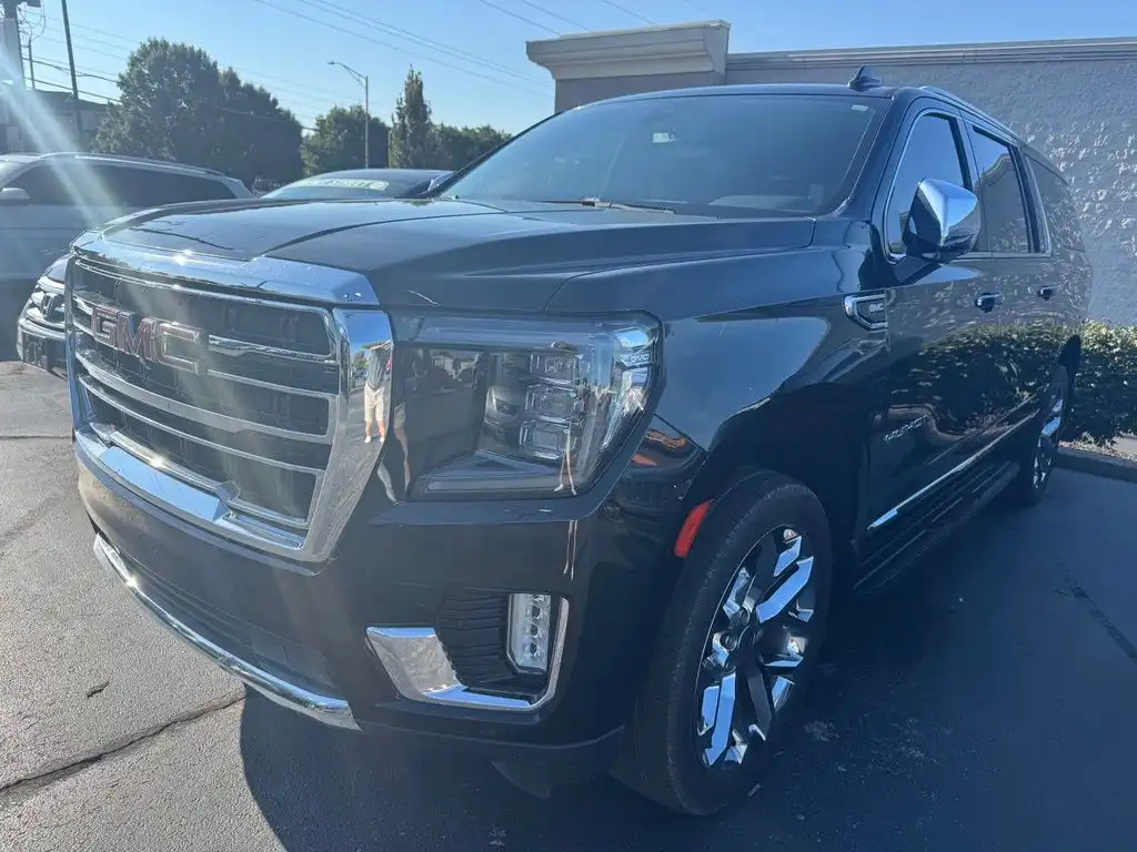 2021 GMC Yukon SLT 4WD's photo