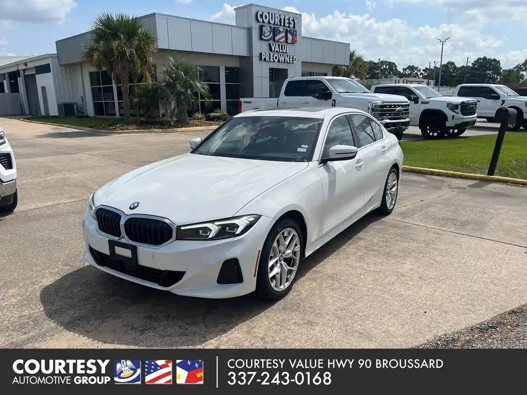 2026 BMW 3 Series 330i Sedan's photo