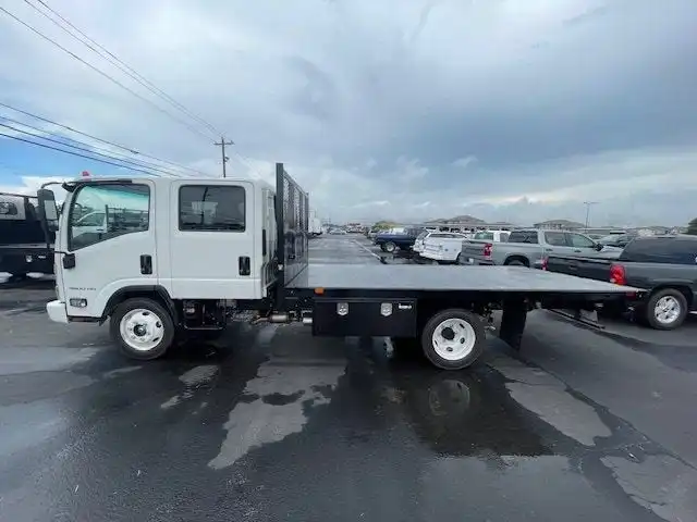 2024 Chevrolet Low Cab Forward Crew Cab 4500 Gas 150 WB's photo