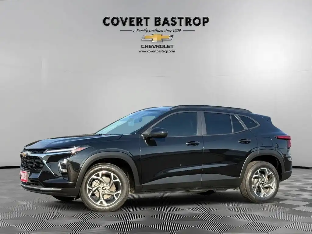 2024 Chevrolet Trax LT's photo