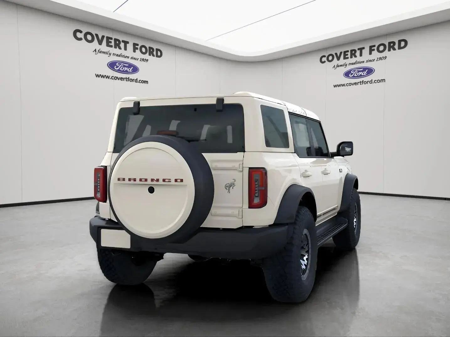 2026 Ford Bronco Outer Banks 4x4 photo 5