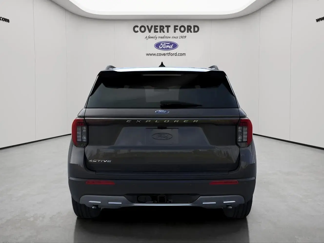 2026 Ford Explorer undefined photo 4