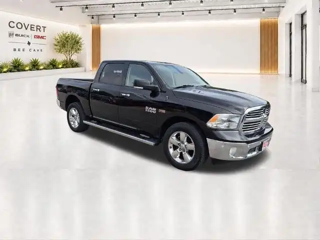 2015 RAM 1500 SLT 4x4 Crew Cab's photo