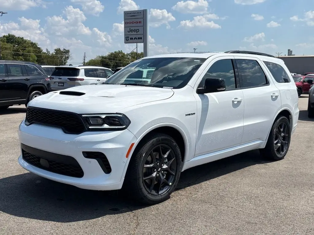 2027 Dodge Durango HEMI V8 GT AWD Plus photo 3