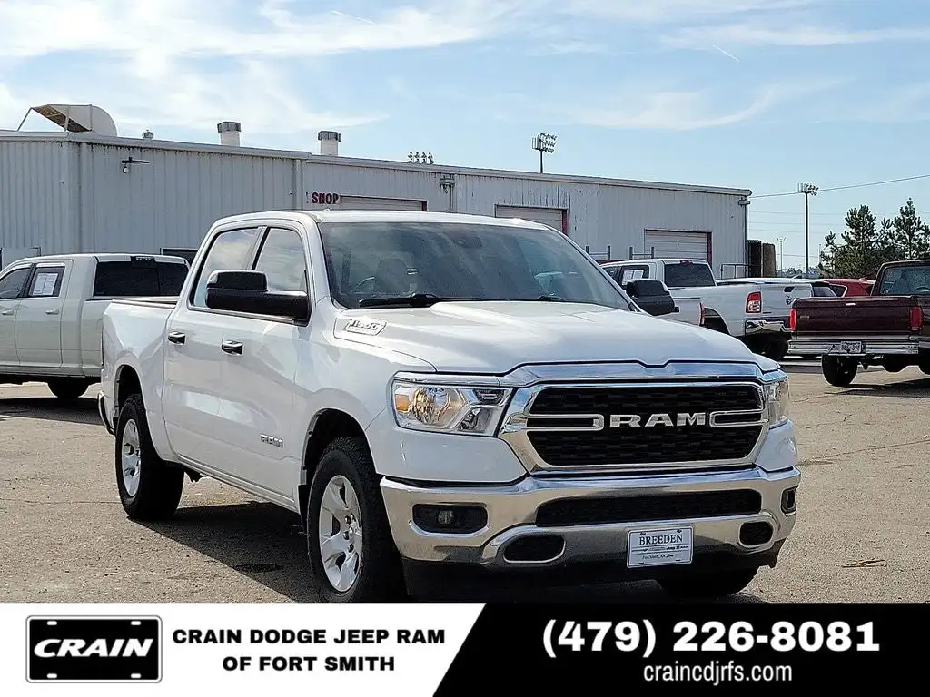 2024 RAM 1500 Big Horn/Lone Star 4x4 Crew Cab 5'7's photo
