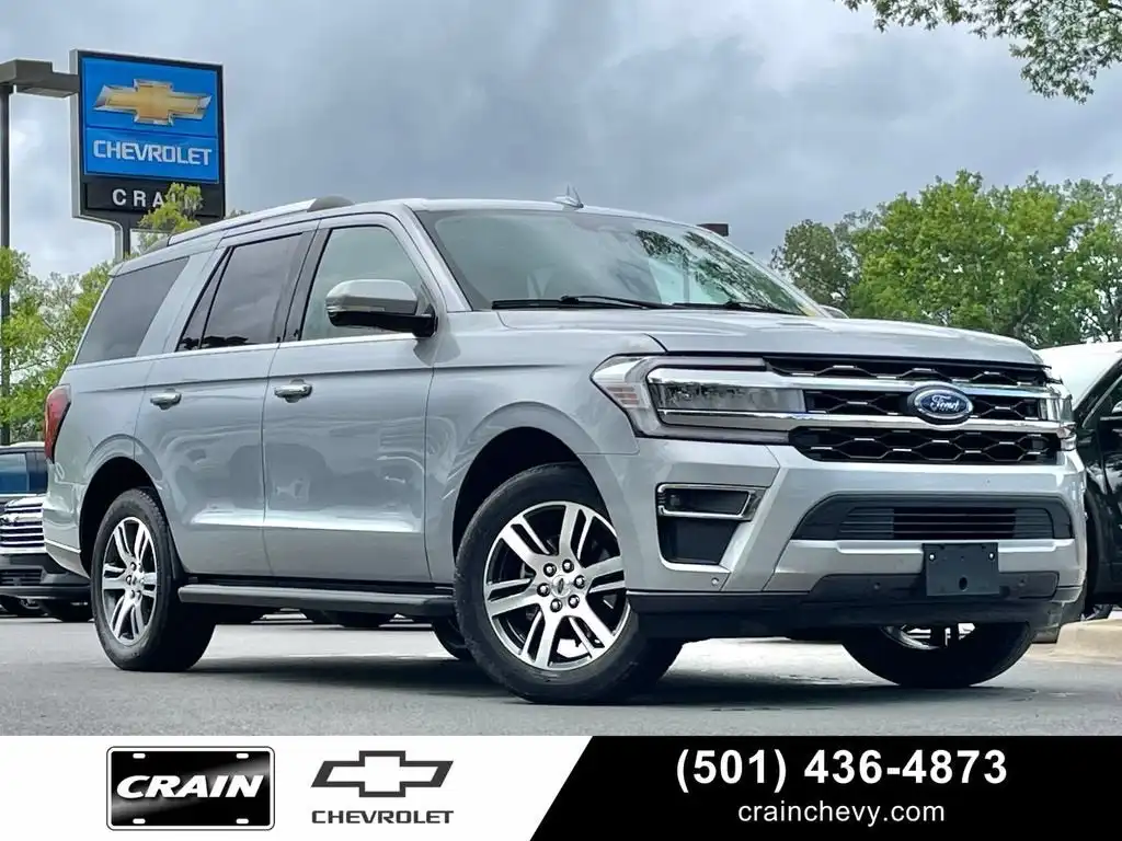 2024 Ford Expedition Limited's photo